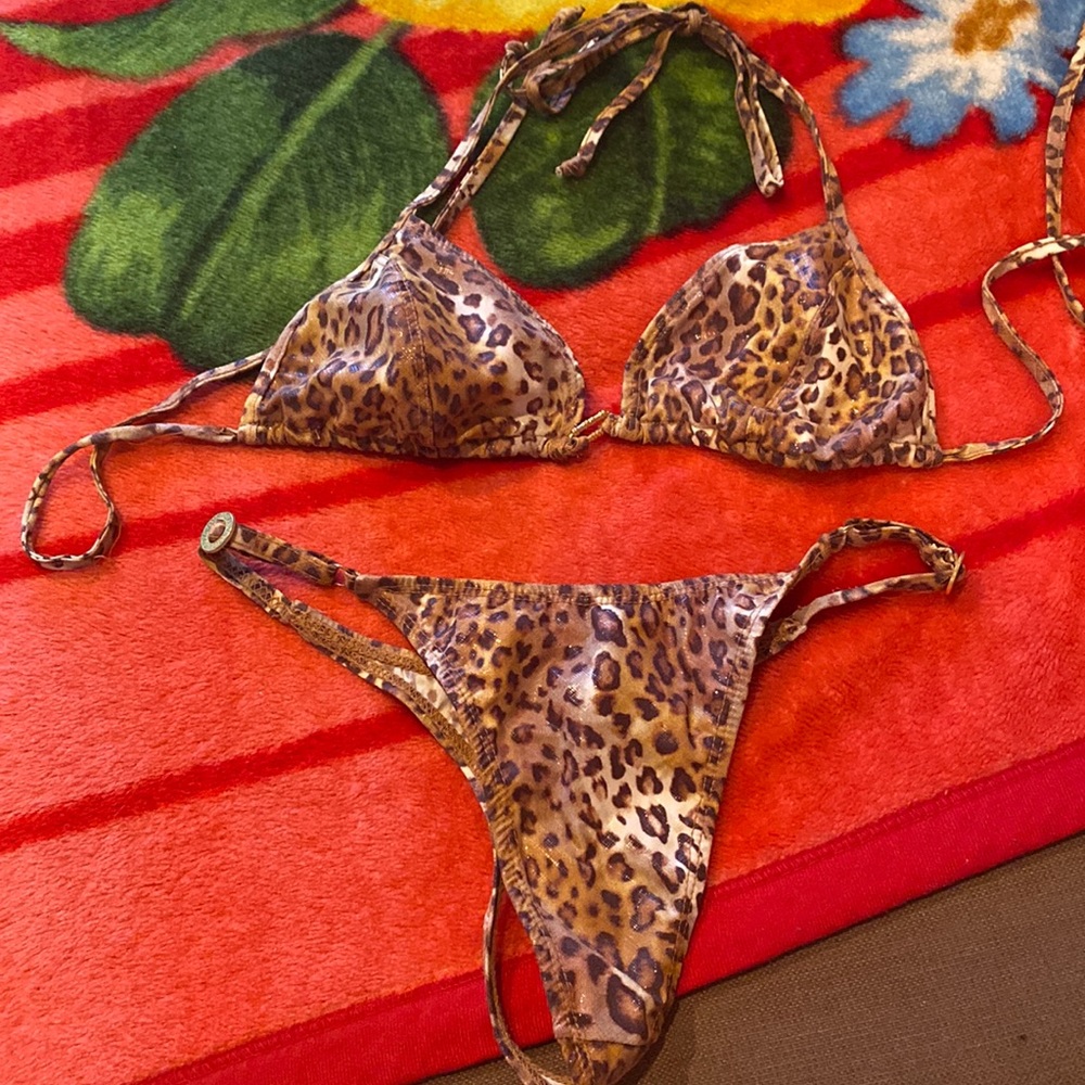 EUC Savage California animal print bikini set Size Small